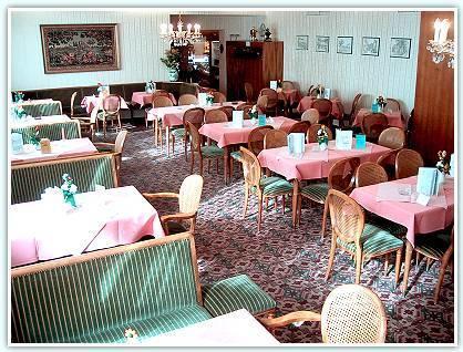 Hotel Goldinger Landstuhl Eksteriør billede